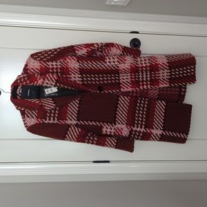 Express burgundy coat sz Small